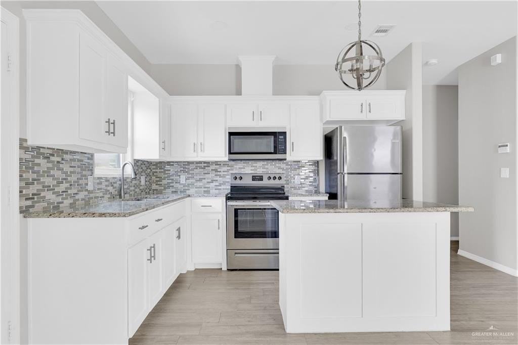 5101 N Winona Dr #3 - Photo 5 of 12