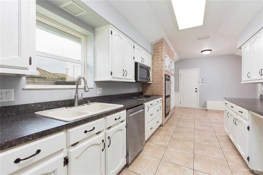 4900 N Cynthia St - Photo 7 of 18