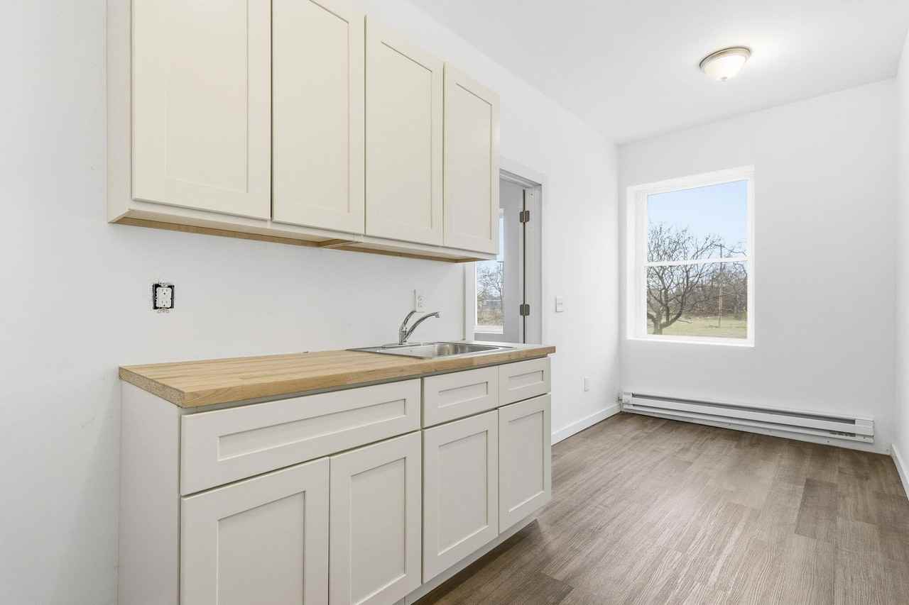 3295 Rochester St Unit 1 #1 - Photo 7 of 9