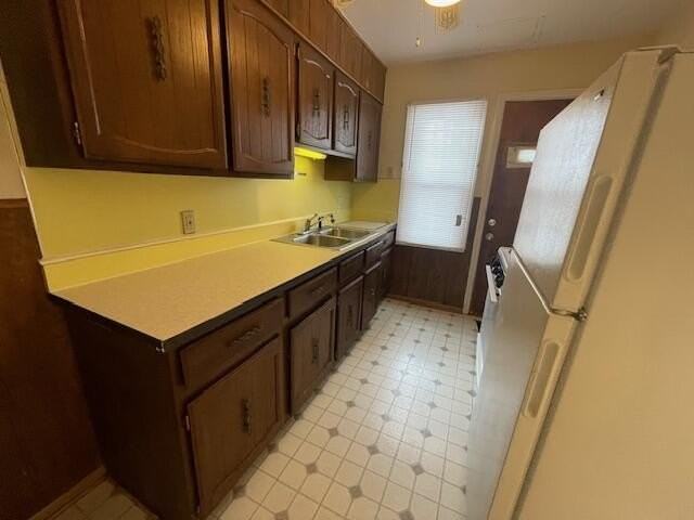 2039 Ewald Cir - Photo 2 of 7