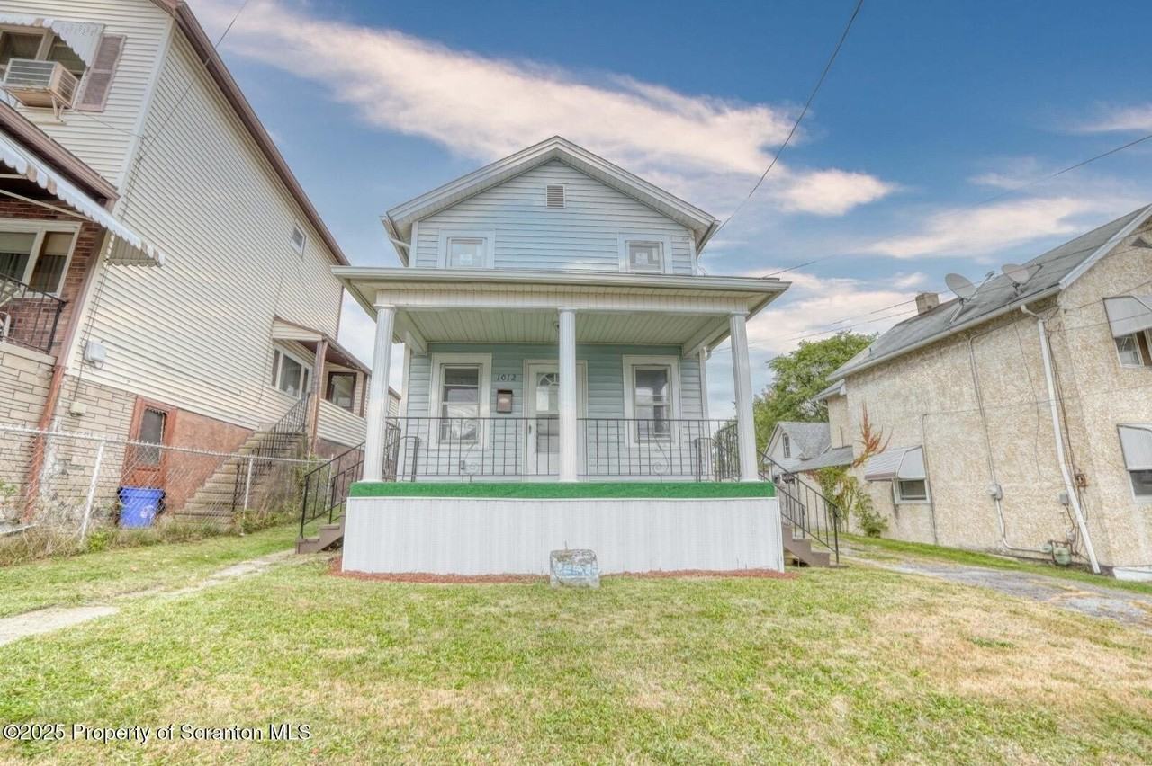 1012 Clearview St - Photo 2 of 25