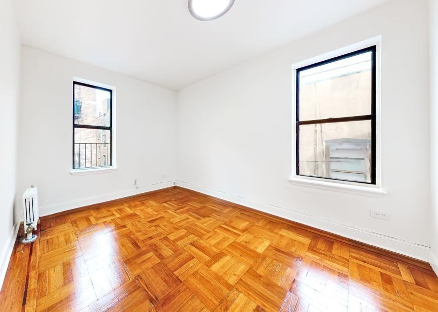 357 Edgecombe Ave - Photo 4 of 7