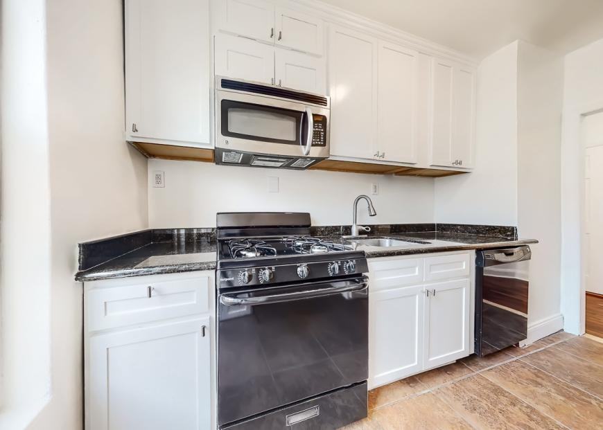 357 Edgecombe Ave - Photo 6 of 7