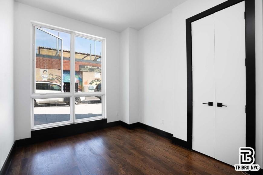 340 Irving Ave - Photo 4 of 6