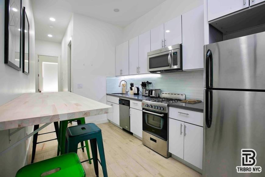 157 Wilson Ave - Photo 4 of 9