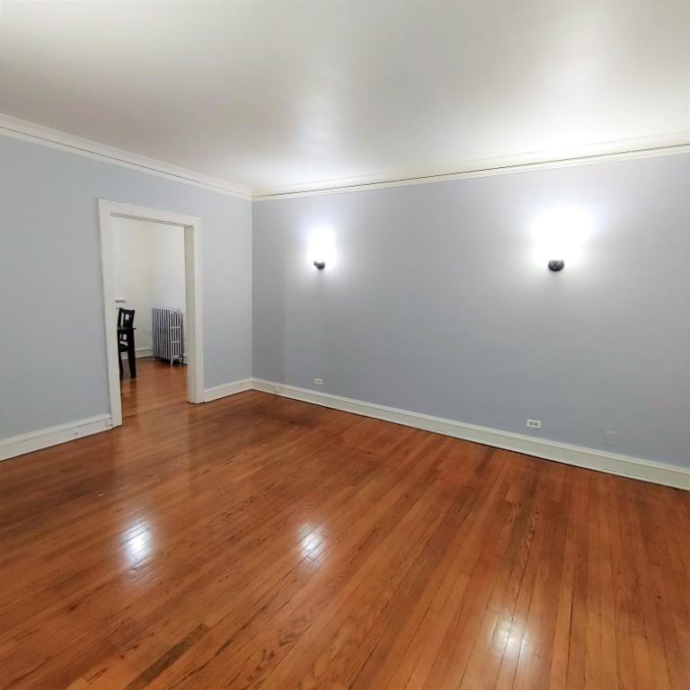 1668 W Farwell Ave - Photo 4 of 10