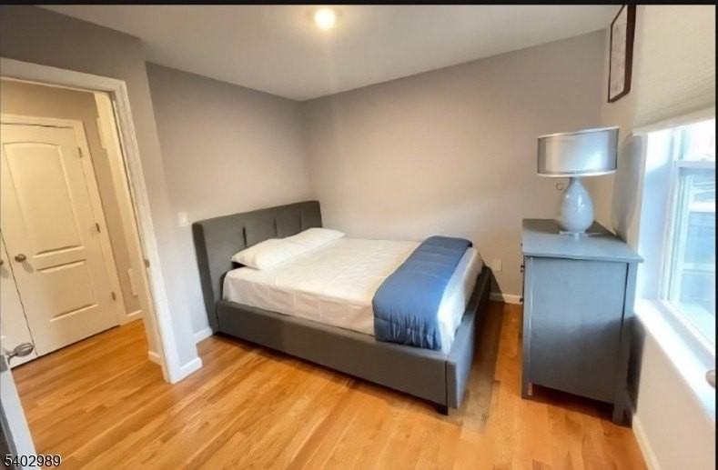 201 Schuyler Ave - Photo 2 of 12