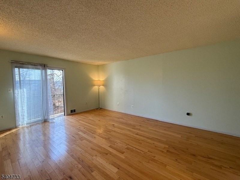 55 Fisher Dr #55 - Photo 2 of 9