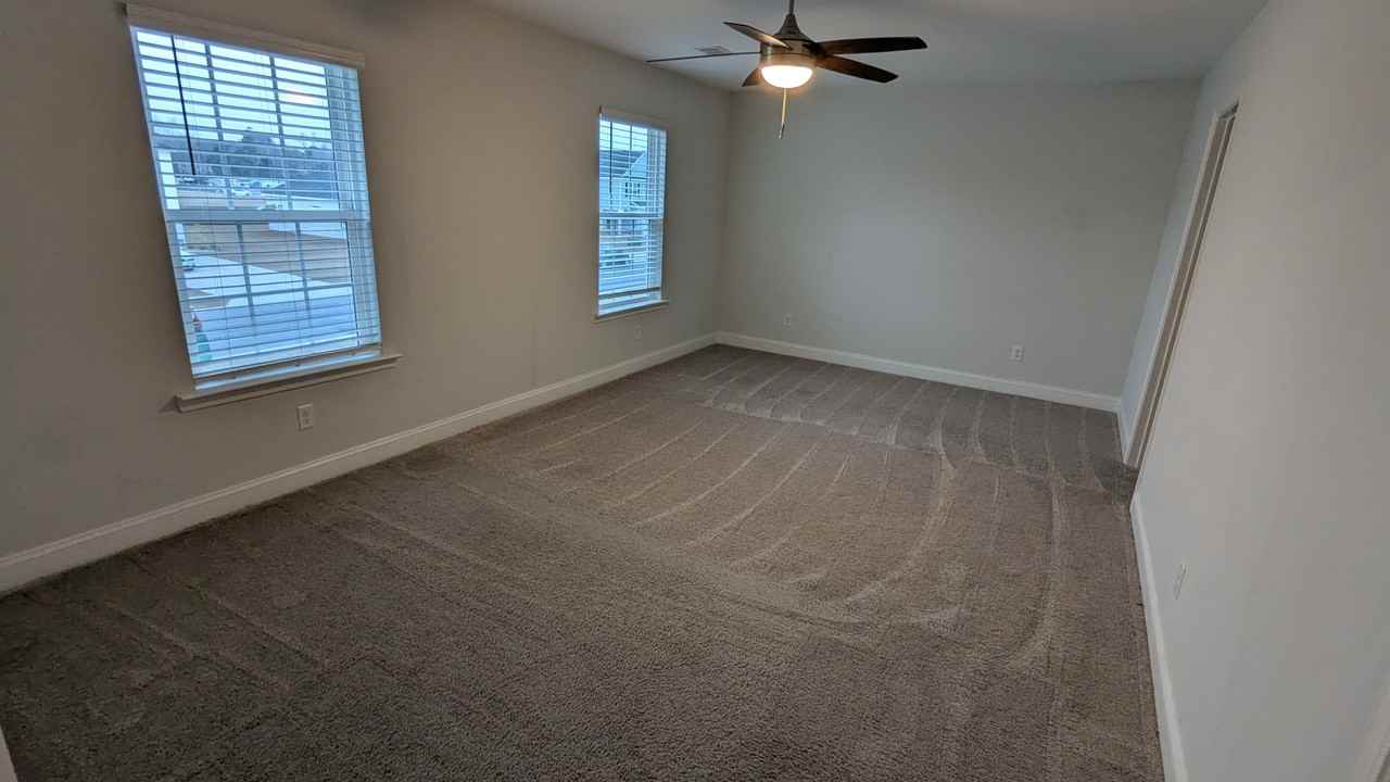 208 Glick Way - Photo 6 of 10