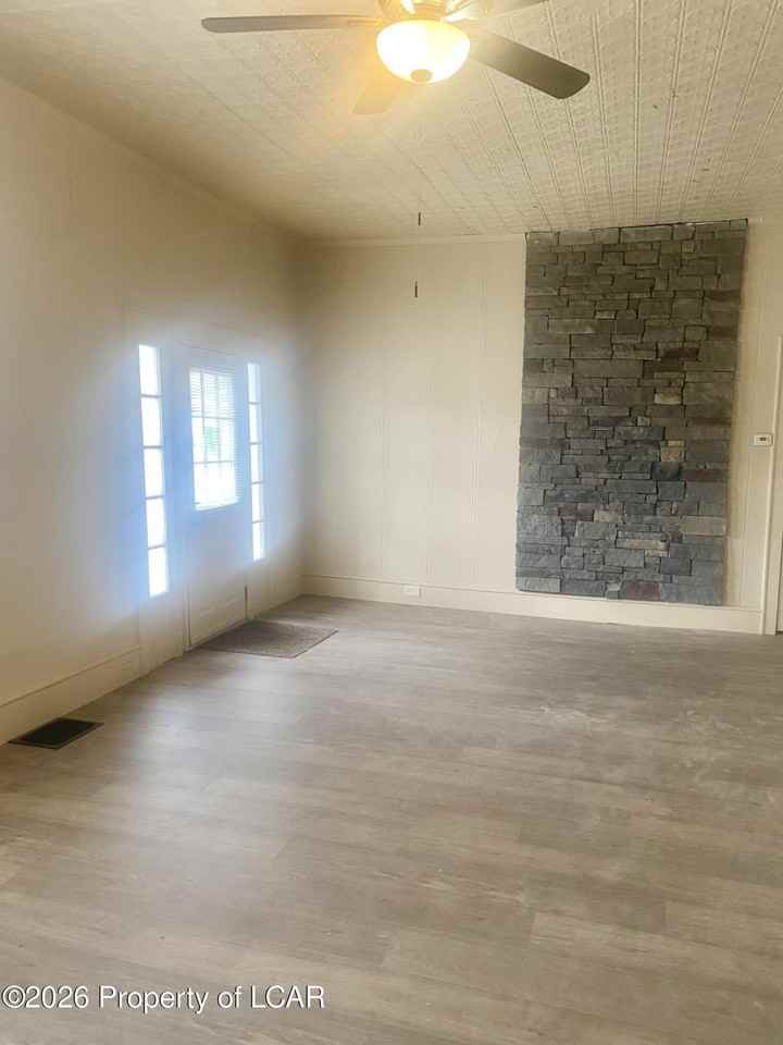 777 N Washington St - Photo 2 of 17