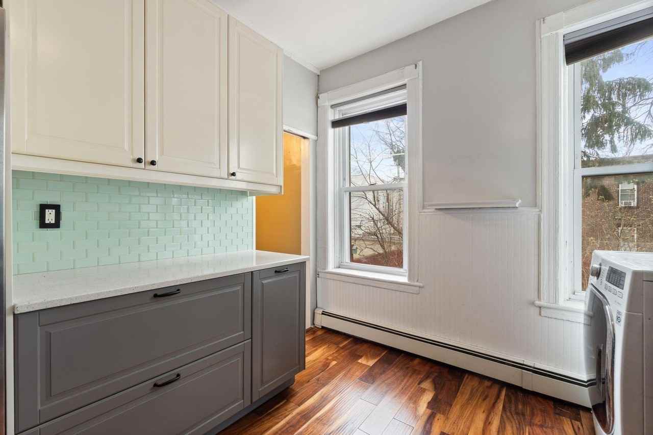 256 Sherman Ave #1 - Photo 4 of 20