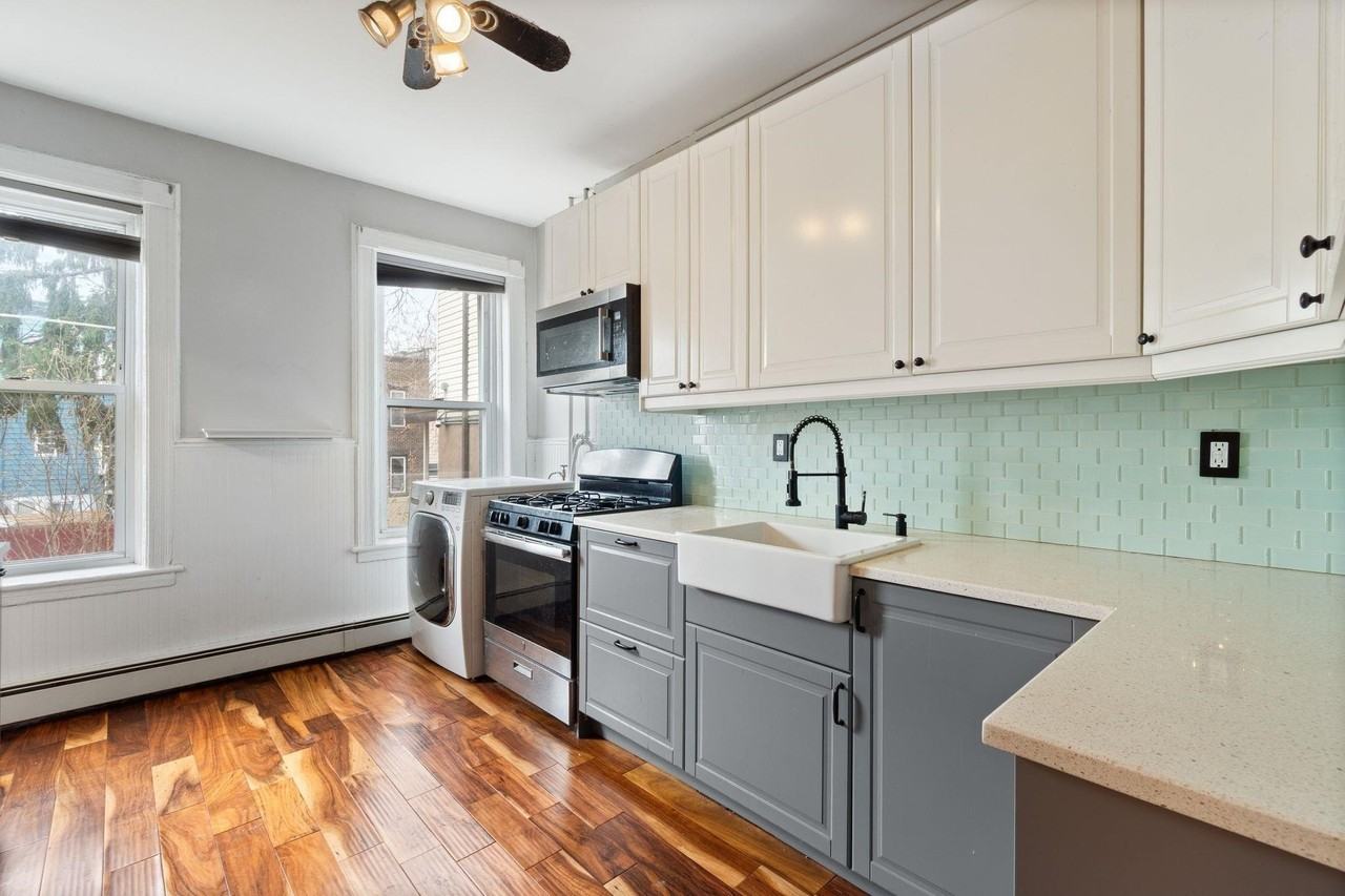 256 Sherman Ave #1 - Photo 5 of 20