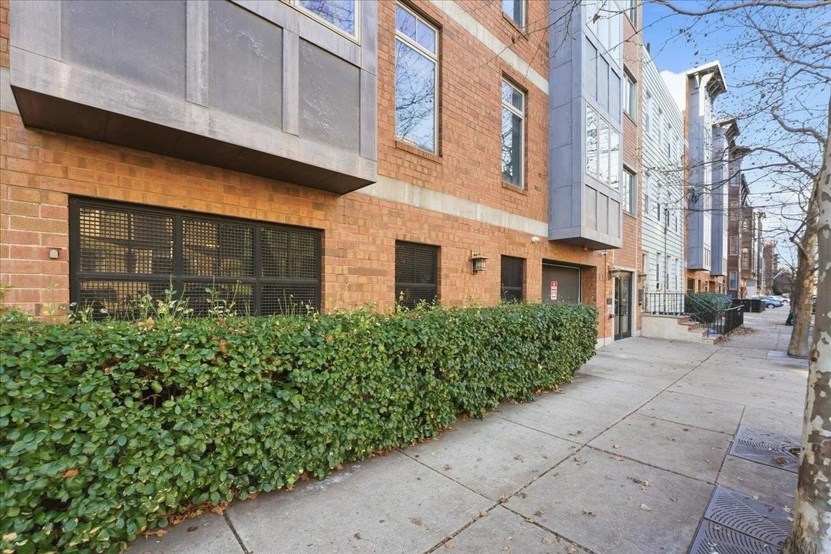 606 Adams St #5 - Photo 2 of 16