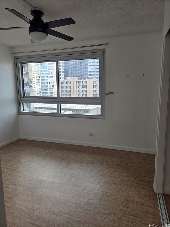 2465 Ala Wai Blvd Apt 603 #603 - Photo 5 of 15