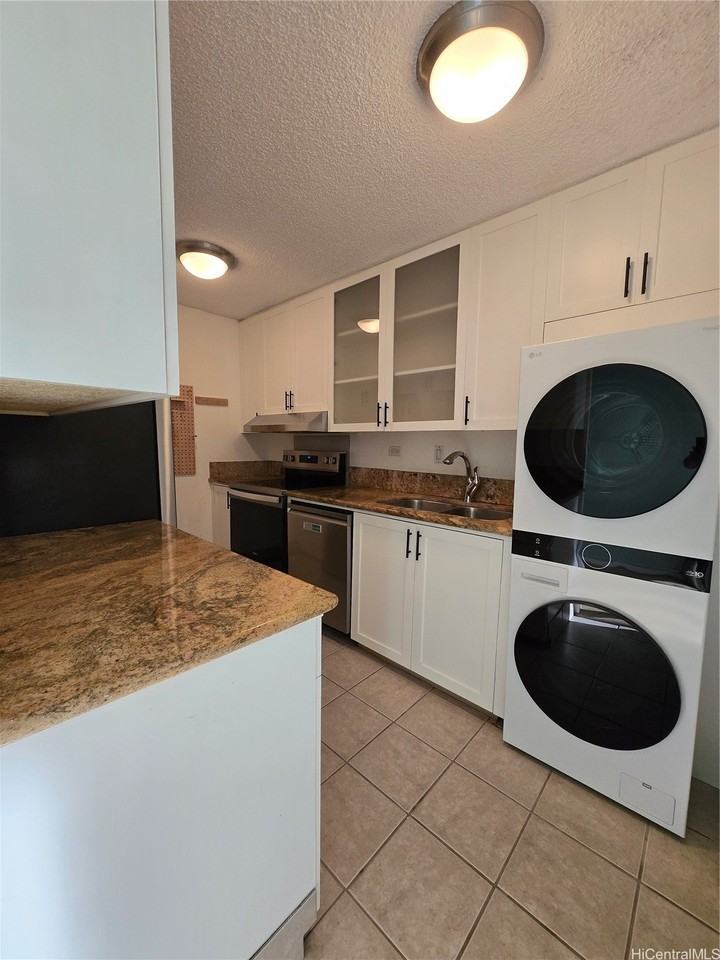 2465 Ala Wai Blvd Apt 603 #603 - Photo 7 of 15