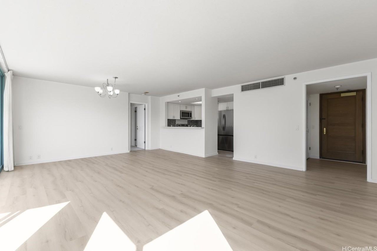 1341 Kapiolani Blvd Apt 10c #10C - Photo 5 of 25