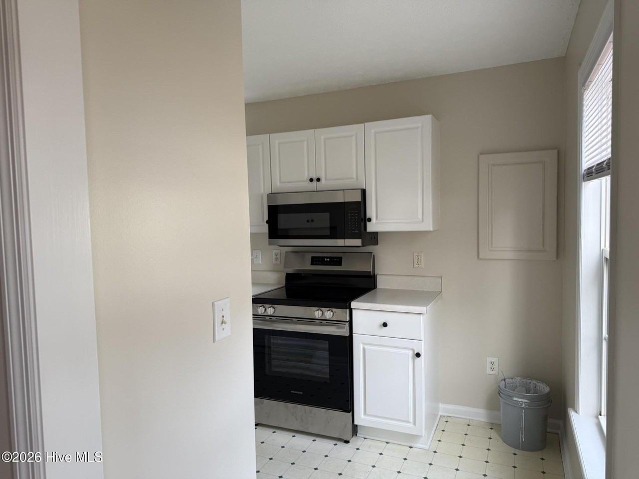 127 Nathan Tisdale Ln - Photo 3 of 16