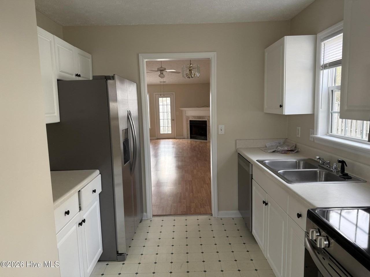 127 Nathan Tisdale Ln - Photo 5 of 16