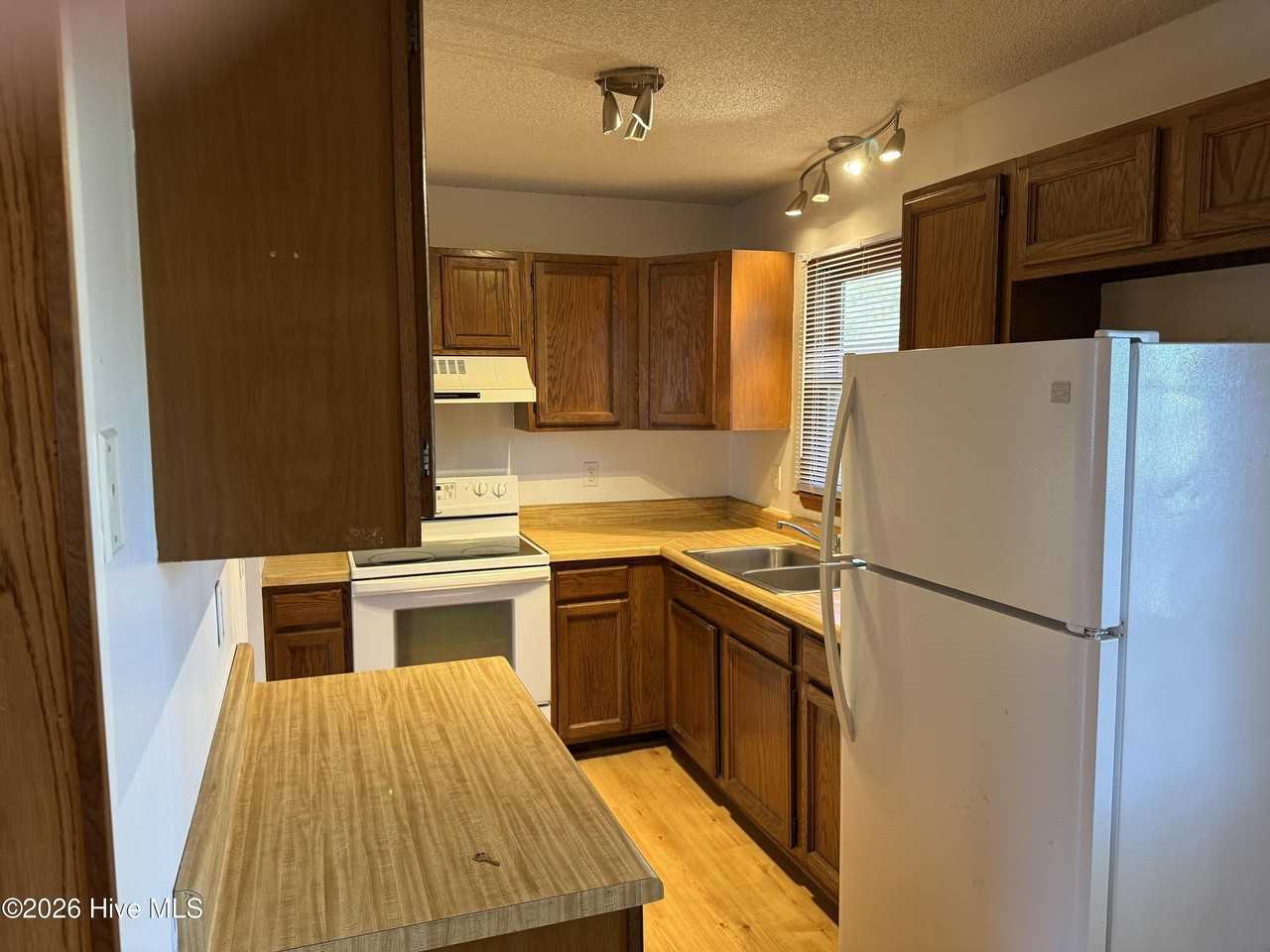 137 Florida Park Rd - Photo 4 of 14