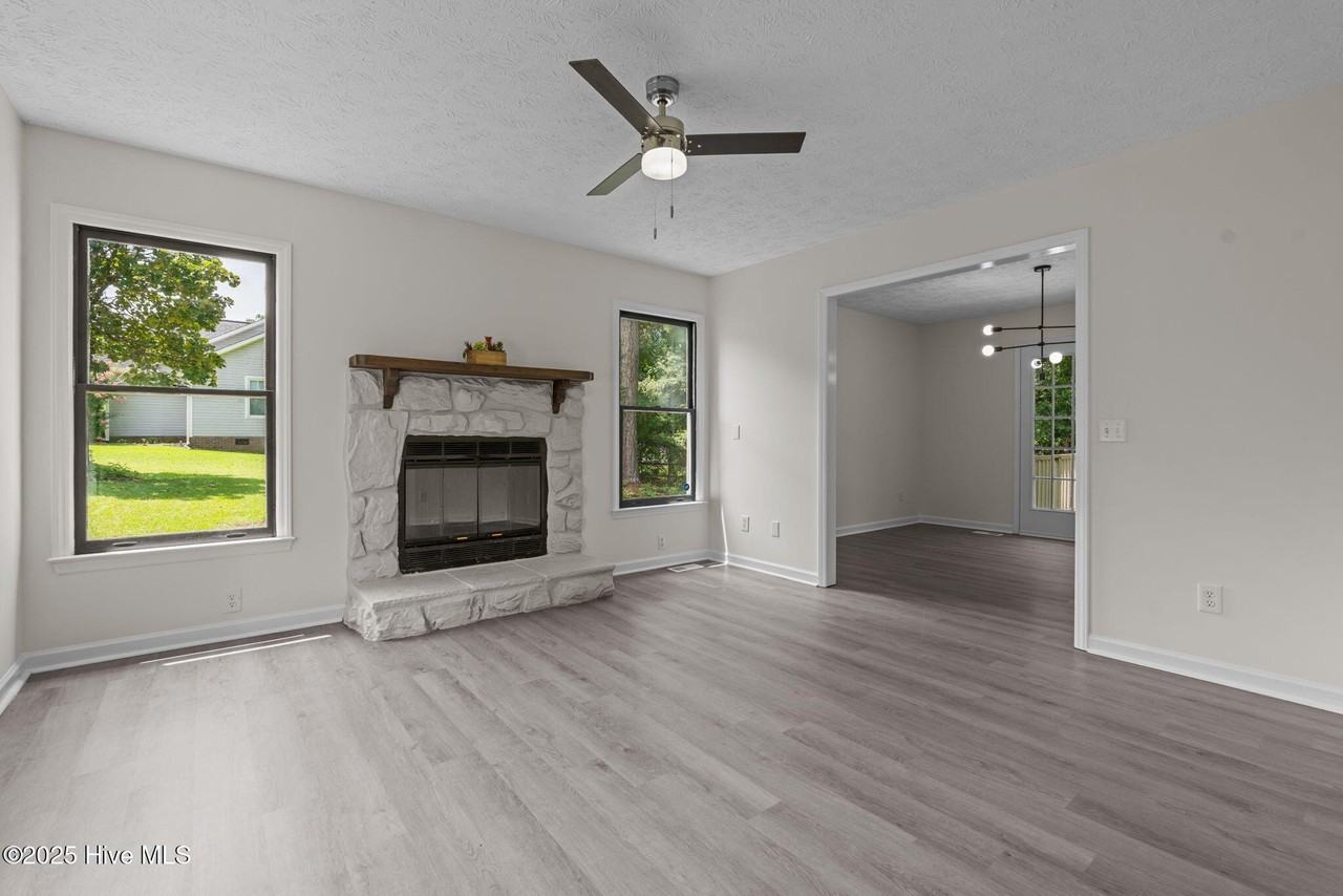 288 Lakeridge Dr - Photo 6 of 39