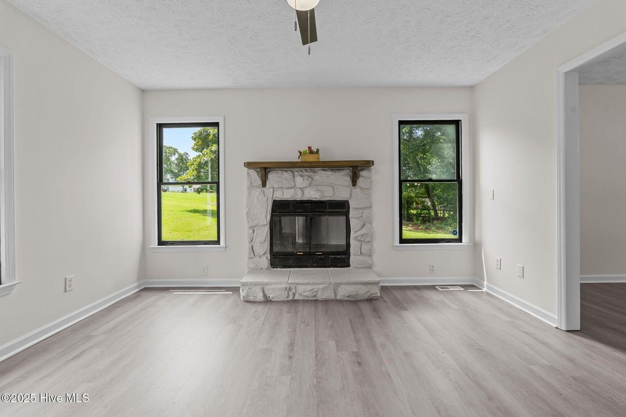 288 Lakeridge Dr - Photo 7 of 39