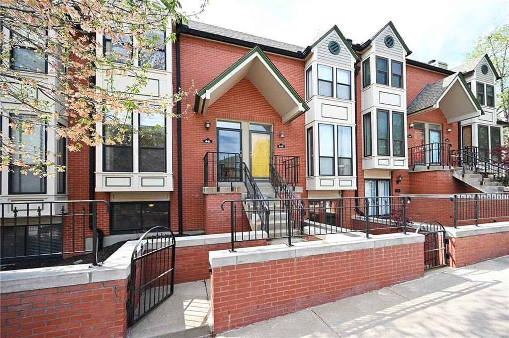 441 W 10th St - Photo 3 of 28