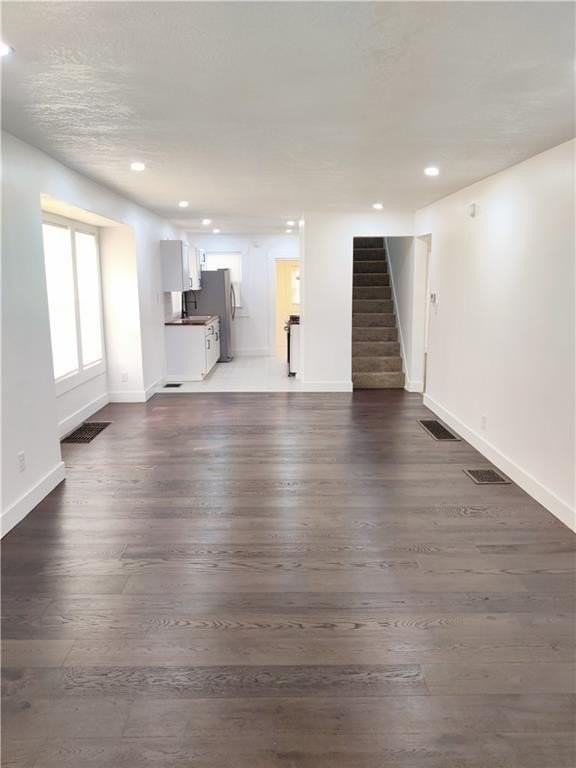 4241 Prospect Ave - Photo 5 of 18