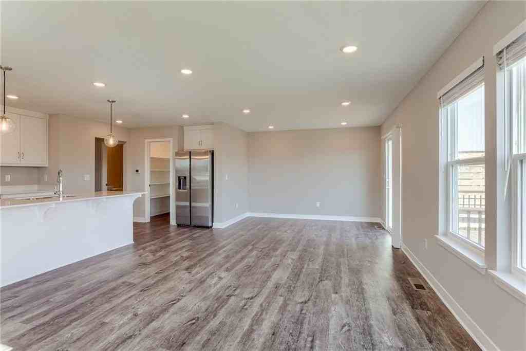 3735 Sw Knoxville Ct - Photo 5 of 25