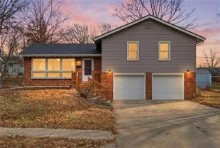 8631 N Charlotte St - Photo 1 of 1