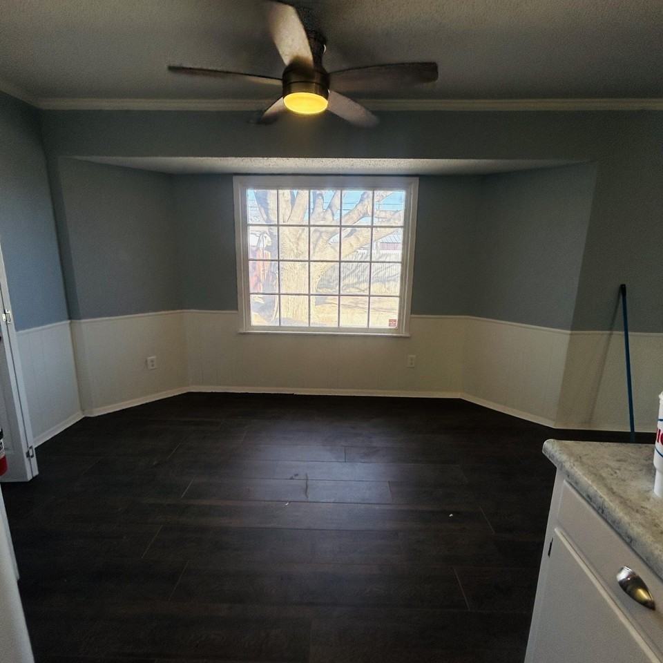 1918 71st St - Photo 3 of 25