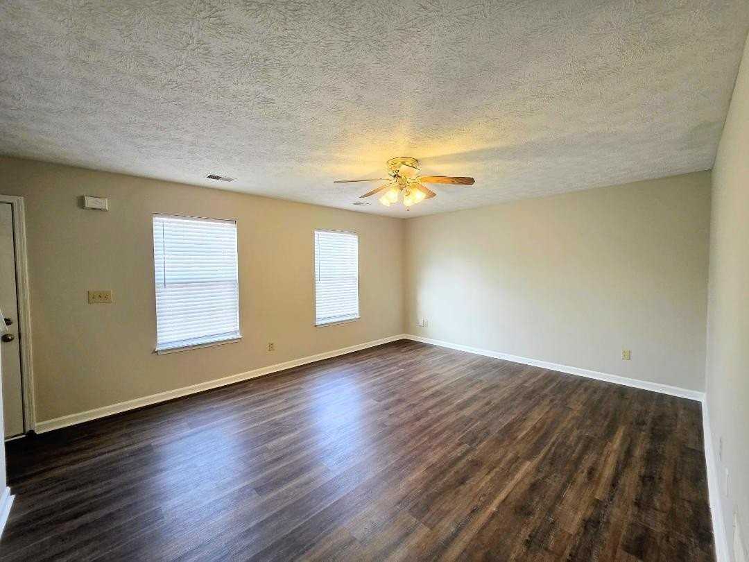 315 Turfway Dr - Photo 3 of 20