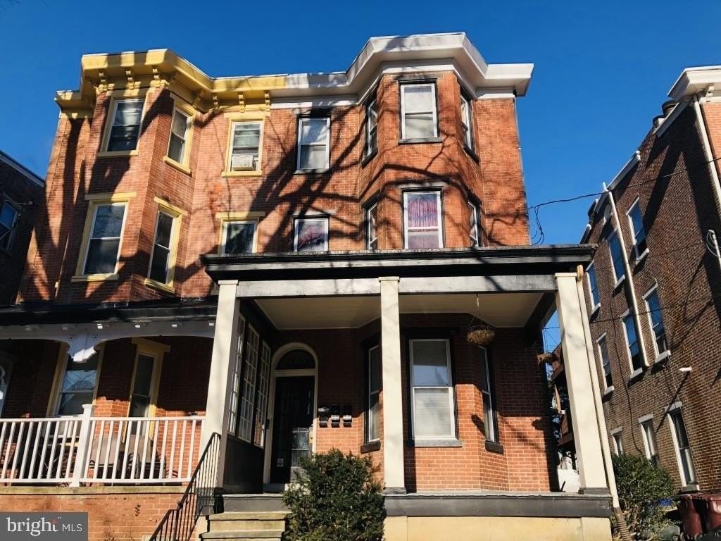 1415 N Harrison St - Photo 2 of 12