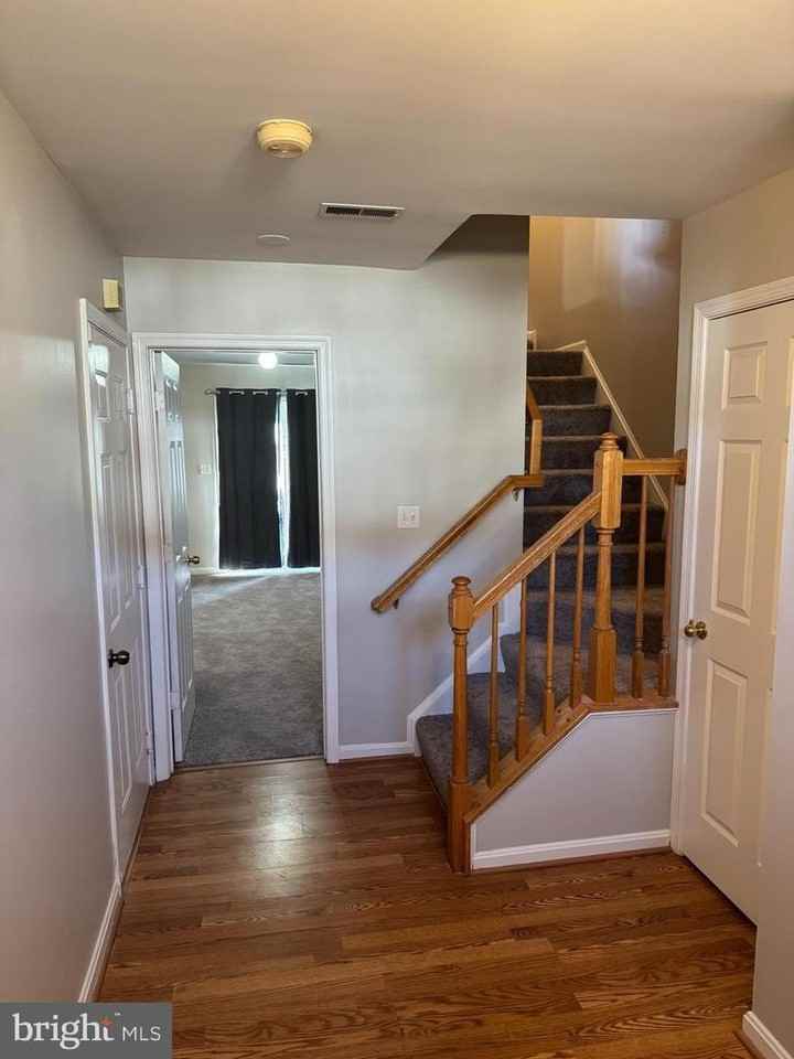 113 Pinecove Ct - Photo 2 of 22