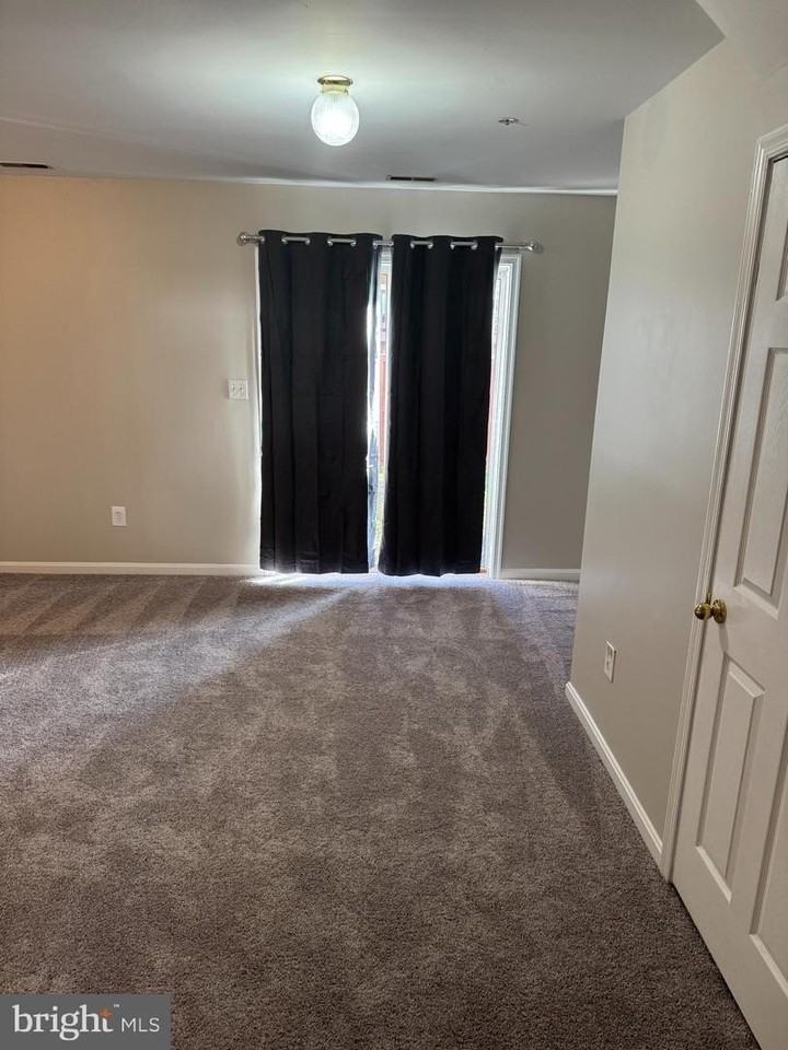 113 Pinecove Ct - Photo 4 of 22