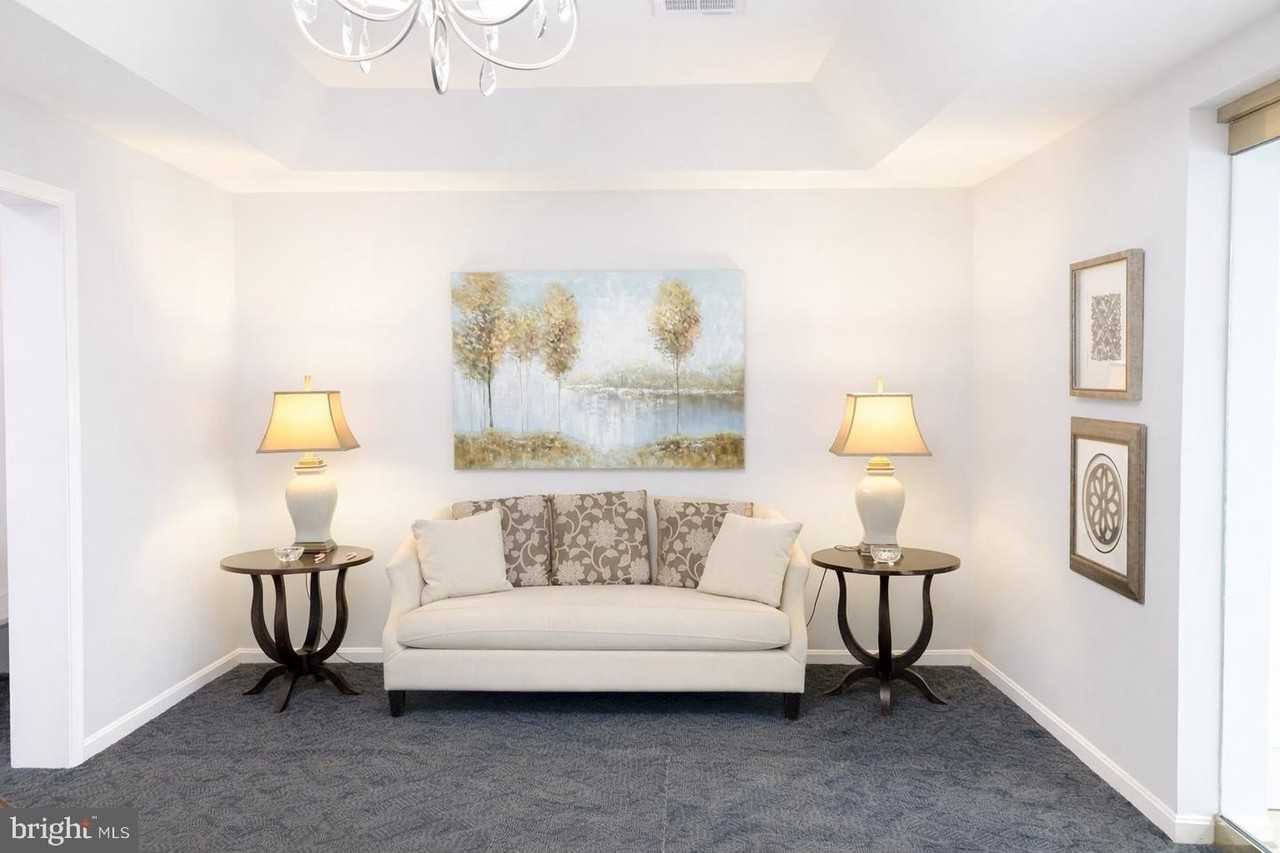 2605 Chapel Lake Dr - Photo 3 of 16