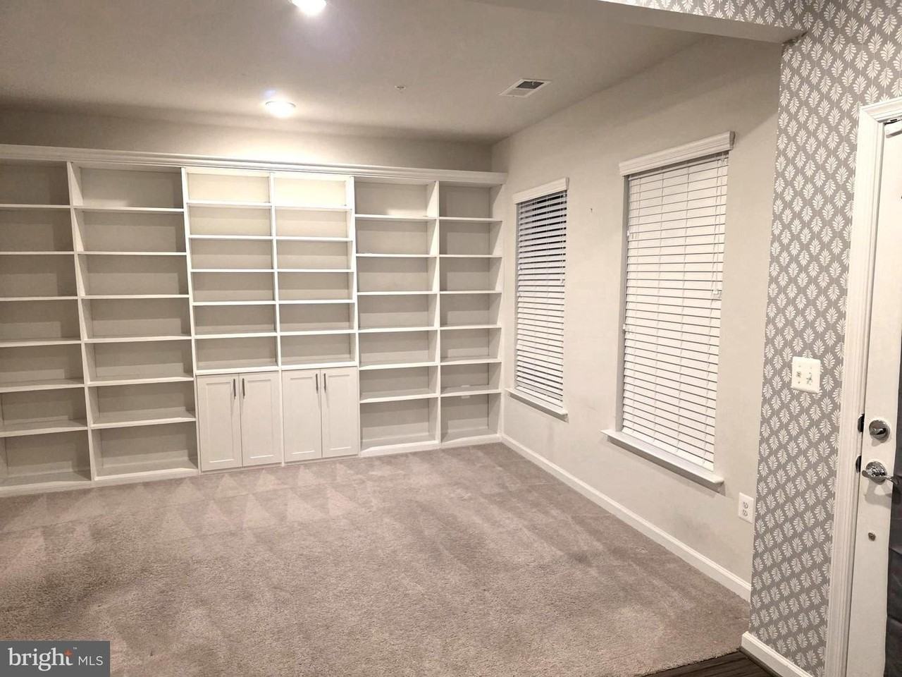 311 Ibis Ct - Photo 2 of 24