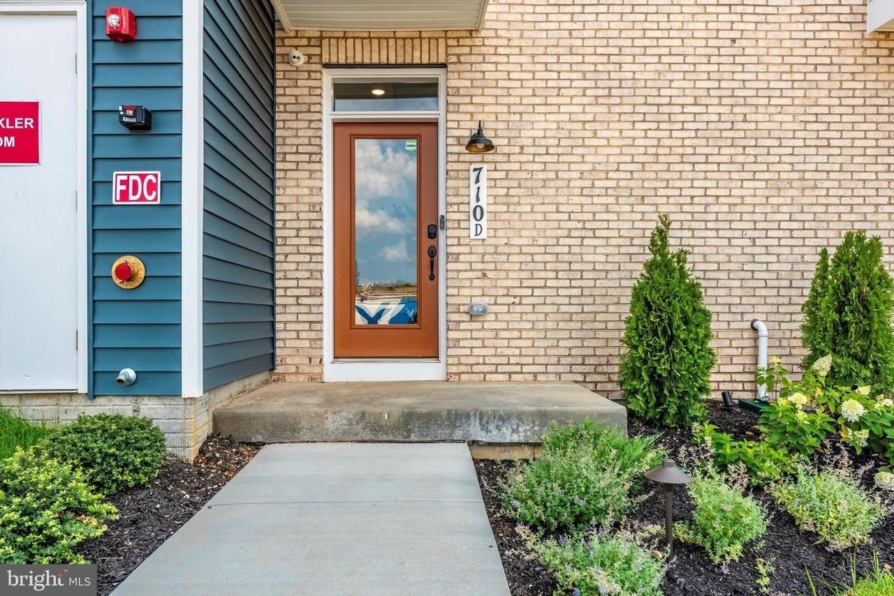 710 Iron Forge Rd Unit D - Photo 3 of 37