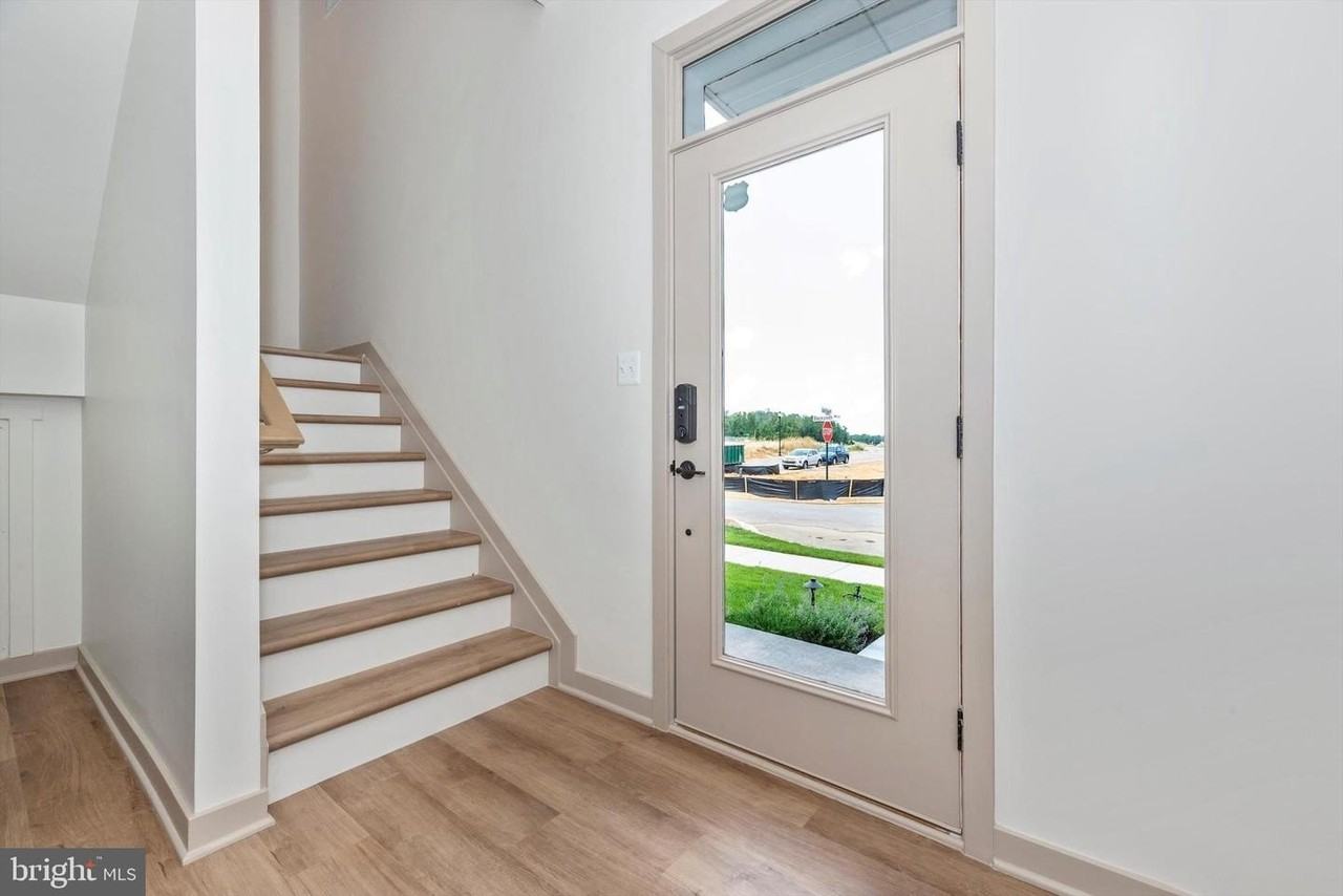 710 Iron Forge Rd Unit D - Photo 4 of 37