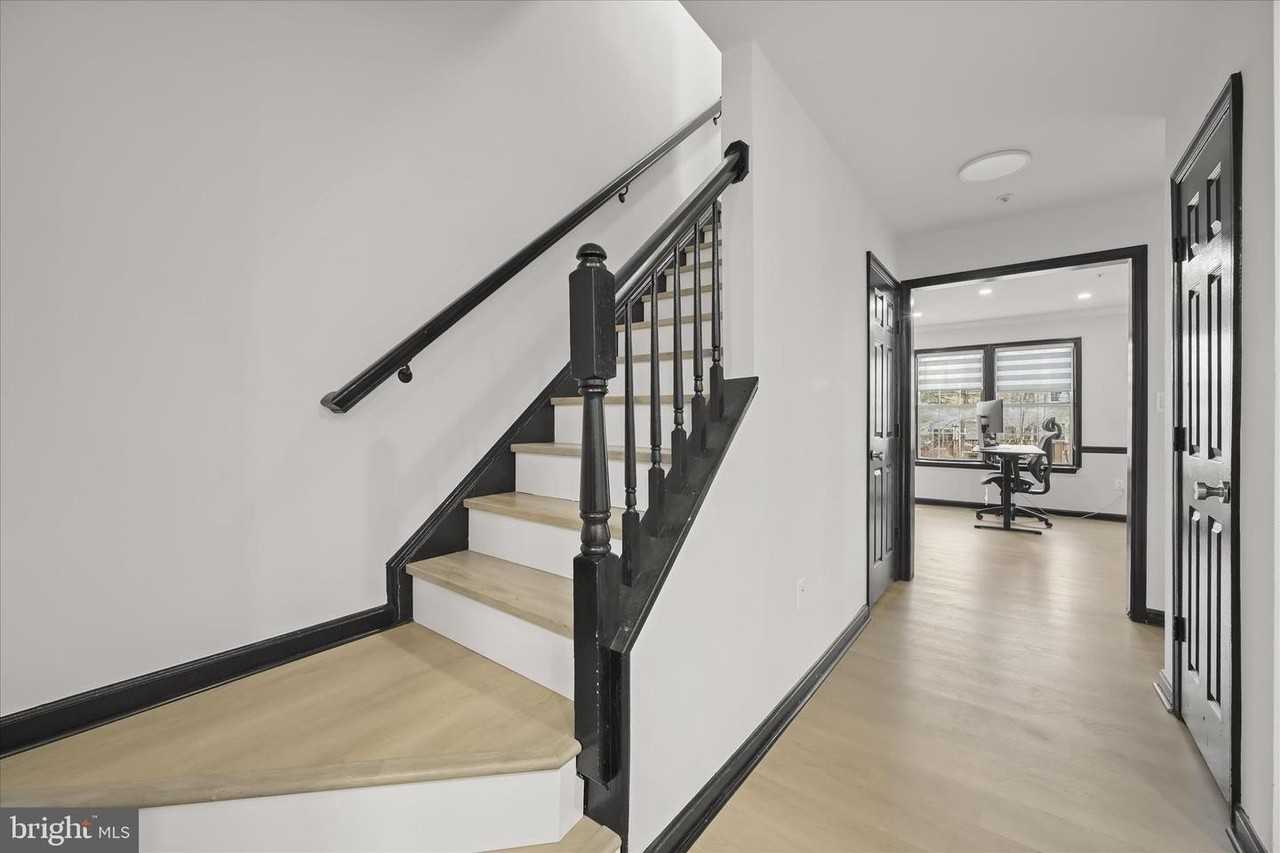 10626 Fitzgibbon Ct - Photo 5 of 22