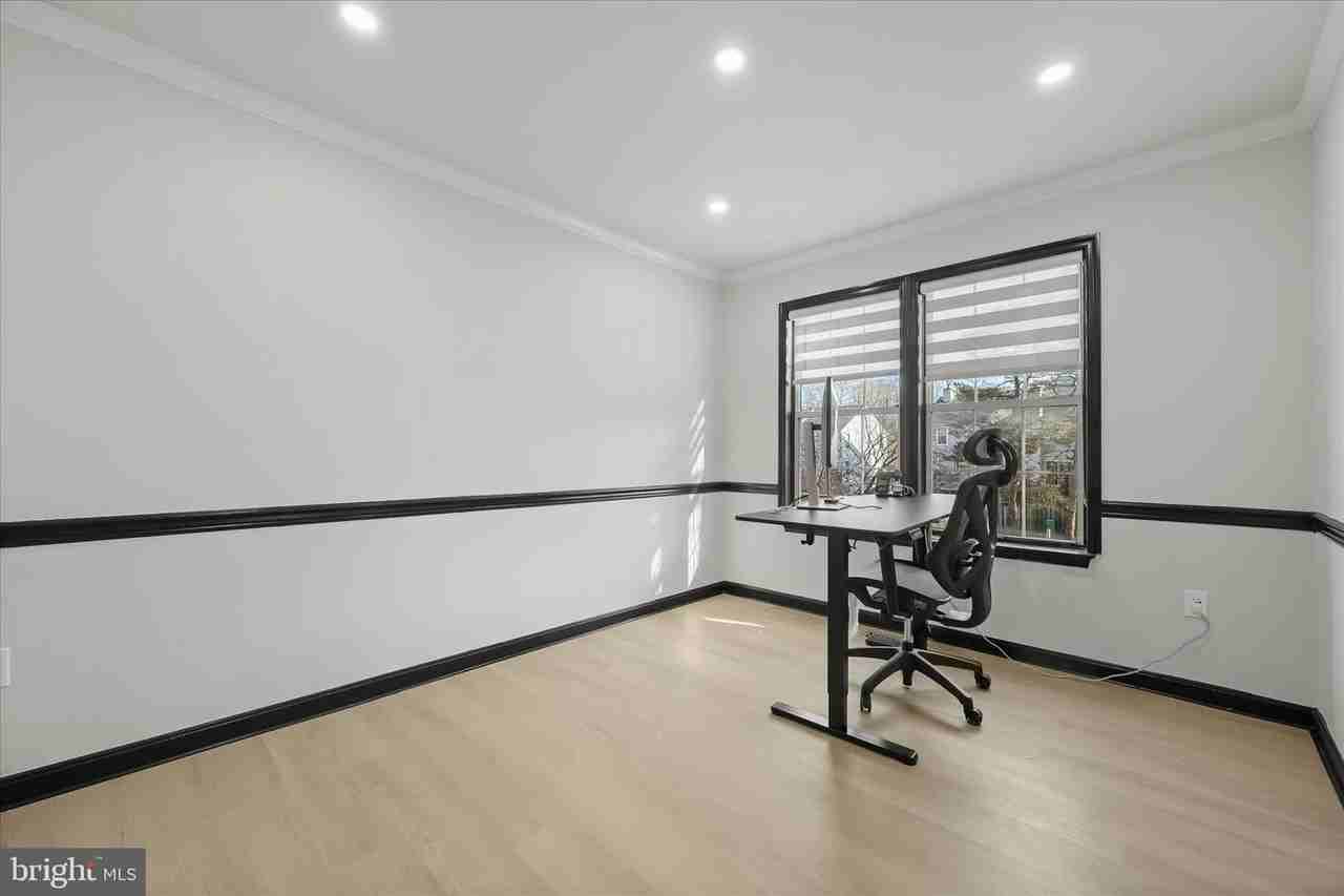 10626 Fitzgibbon Ct - Photo 7 of 22