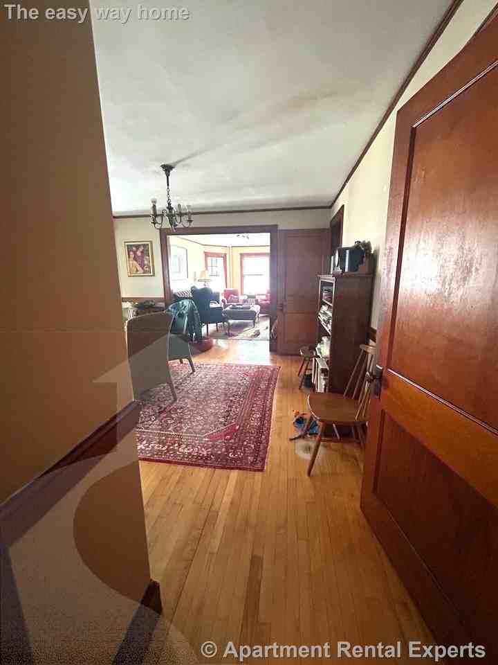 475 Huron Ave #2 - Photo 3 of 14