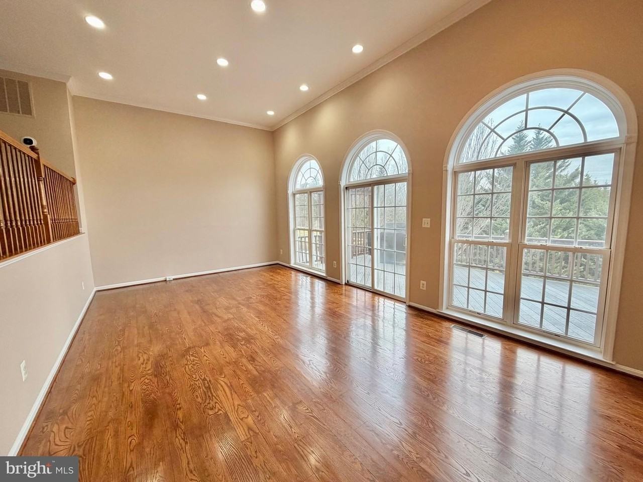 3344 Wilton Crest Ct - Photo 5 of 24