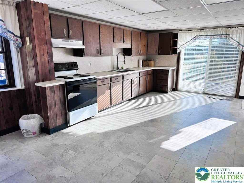 3450 W Columbia St - Photo 3 of 30