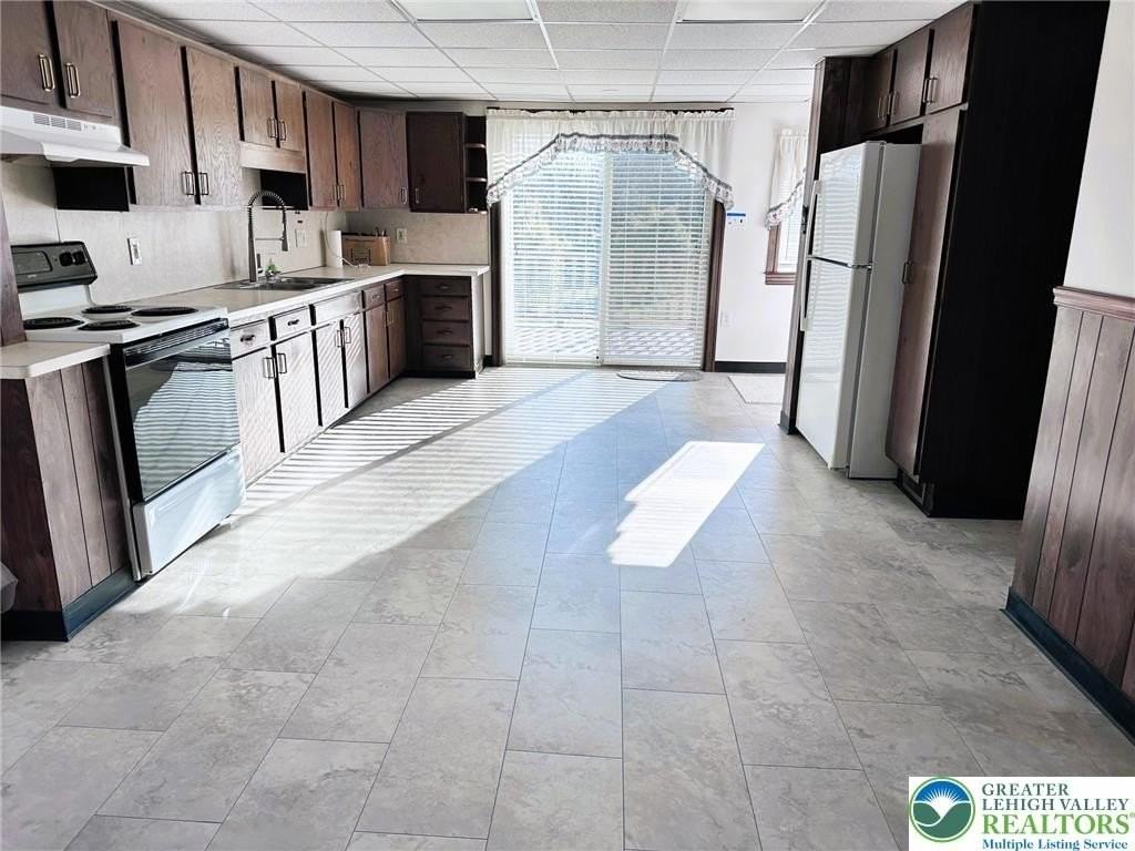 3450 W Columbia St - Photo 4 of 30