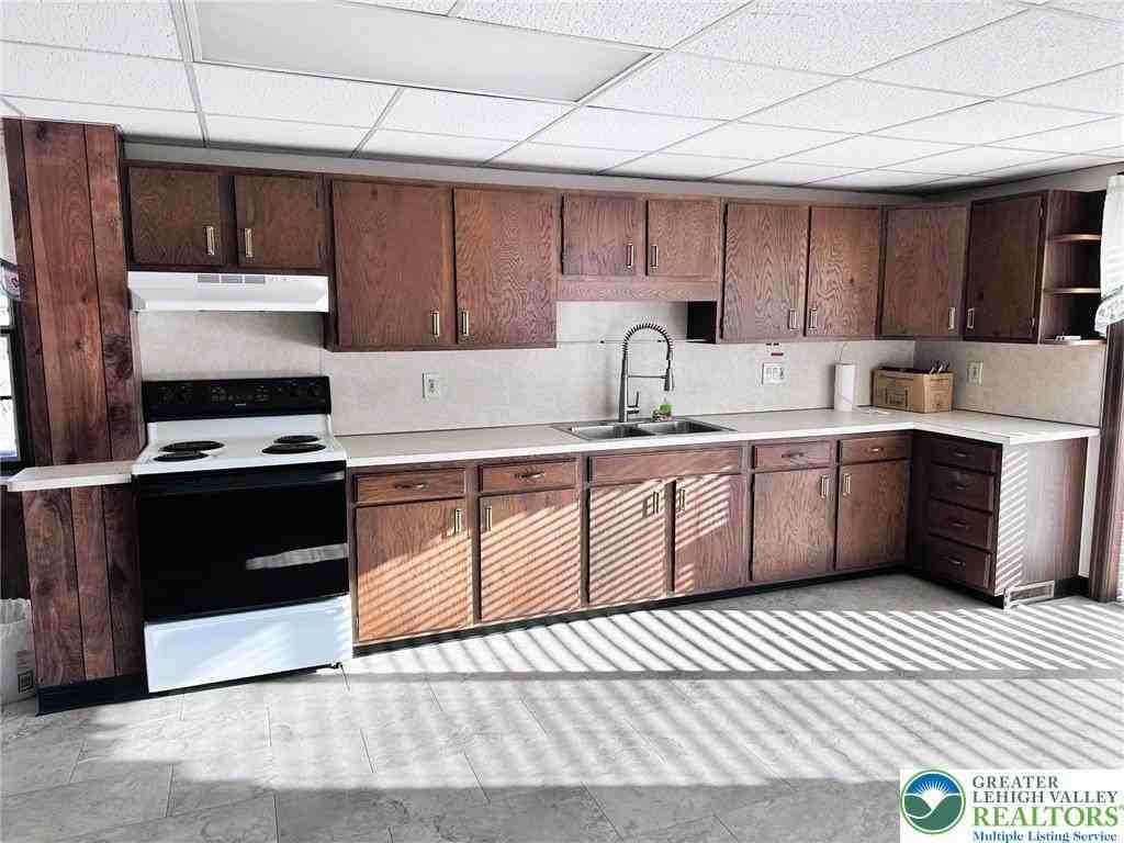 3450 W Columbia St - Photo 6 of 30