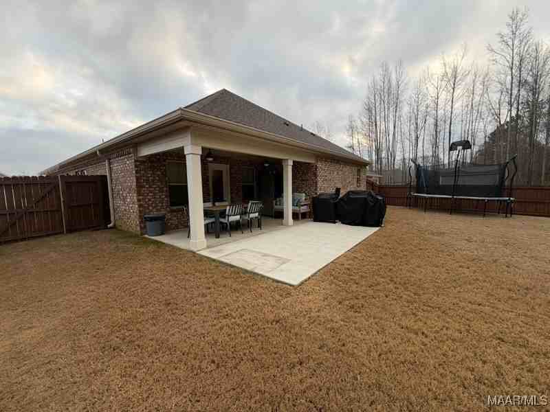 220 Laila Way - Photo 3 of 39