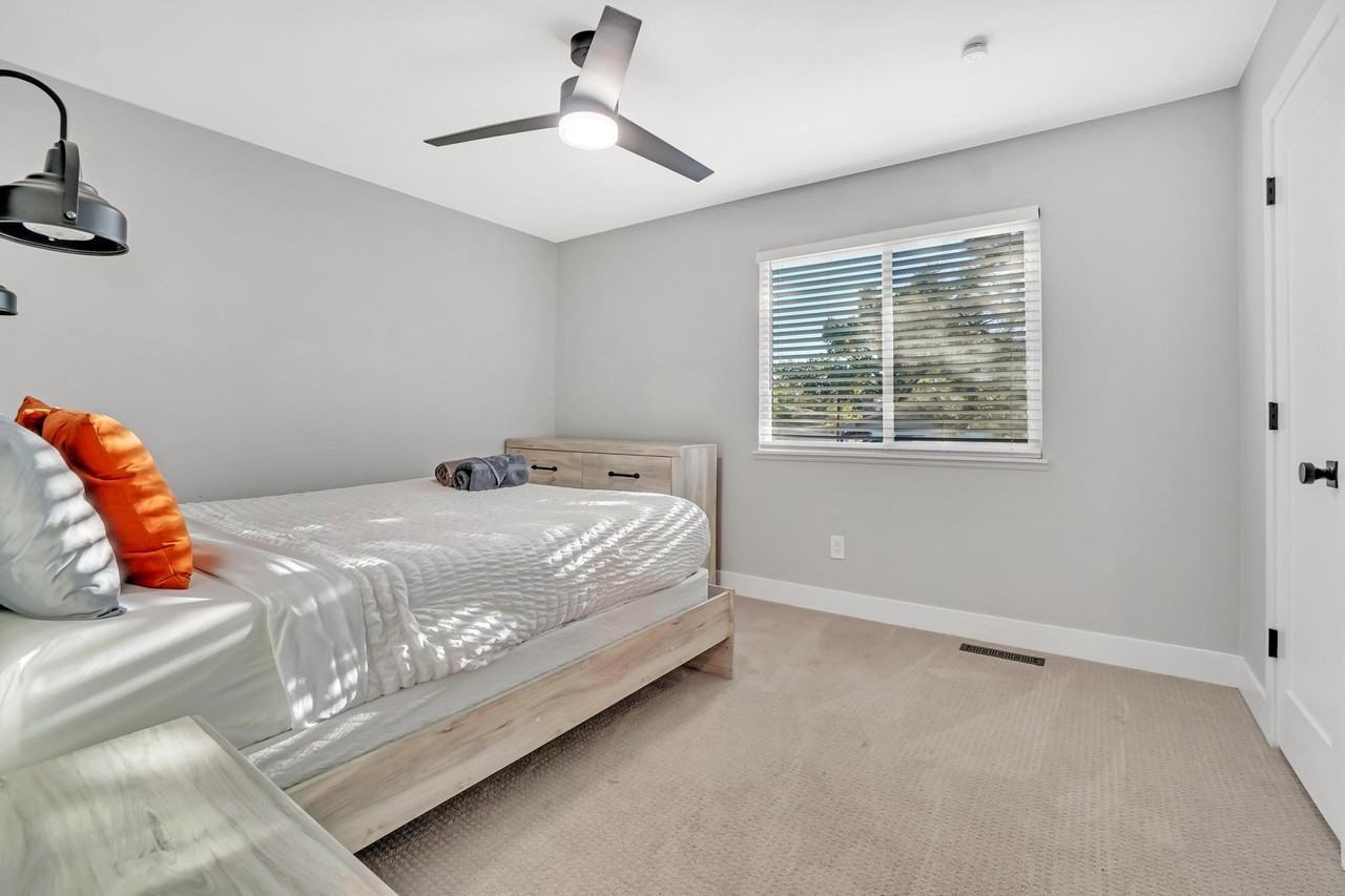 Osceola St - Photo 7 of 11