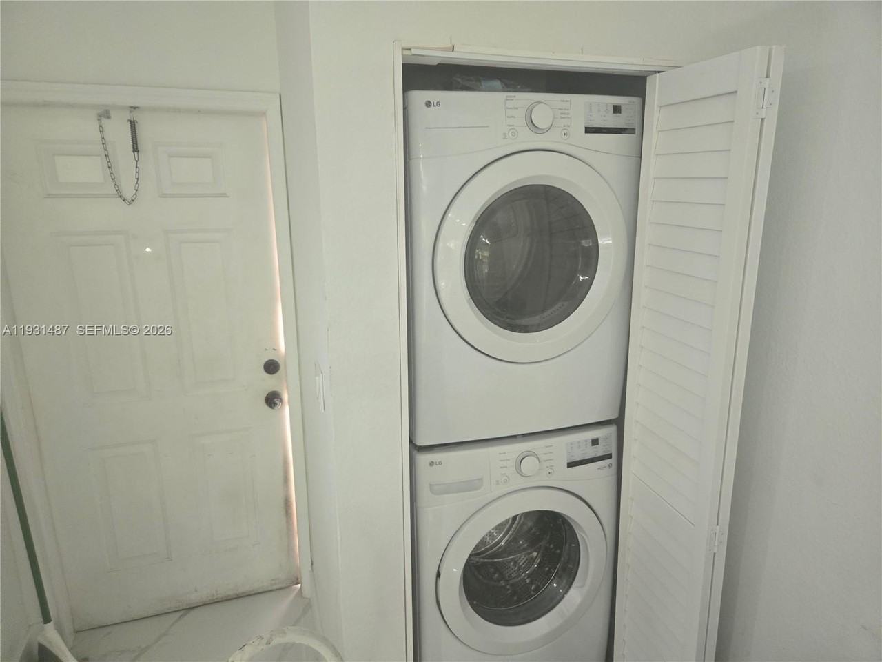 17337 Nw 7th Ave #408 - Photo 6 of 12