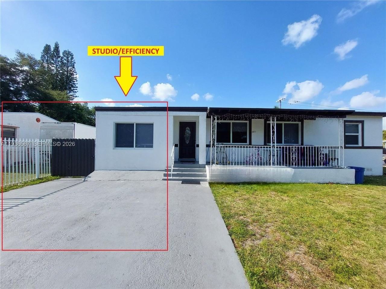 1011 Nw 145th St #2 - Photo 3 of 10