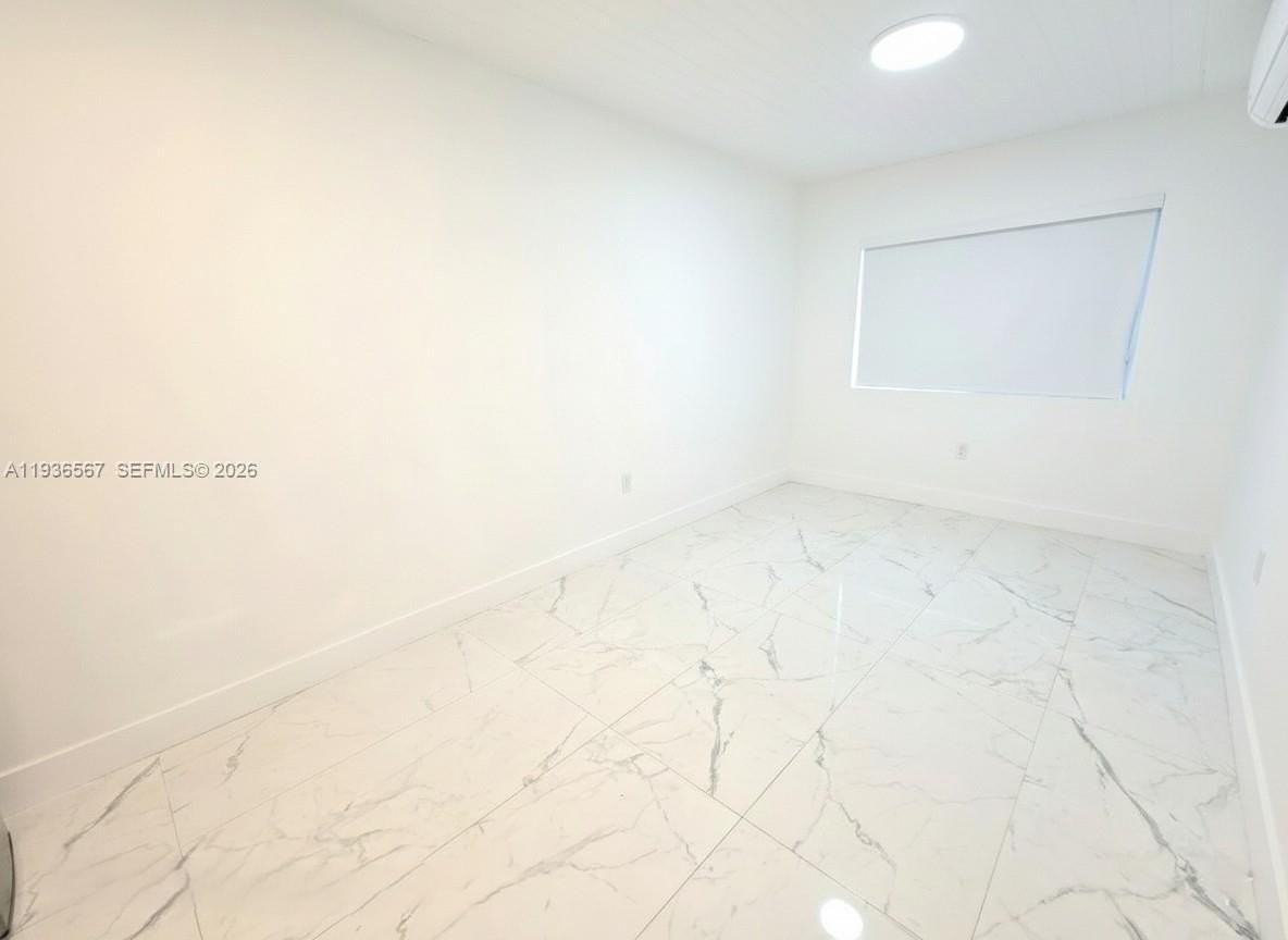 1011 Nw 145th St #2 - Photo 7 of 10